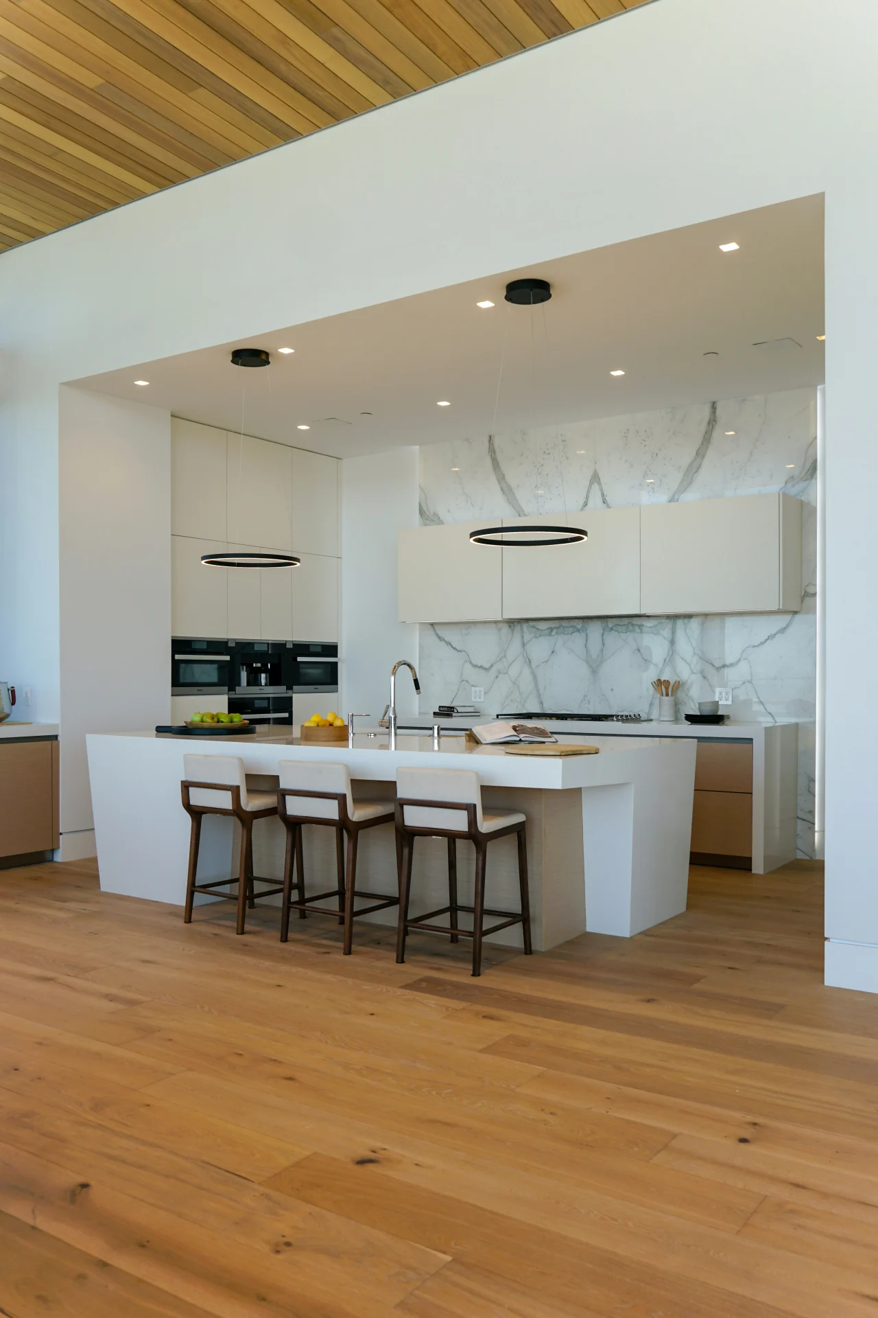 bauteam german kitchen tailors o7dvp9kMtJA unsplash